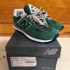 New Balance 574 Men's Green Sneakers
